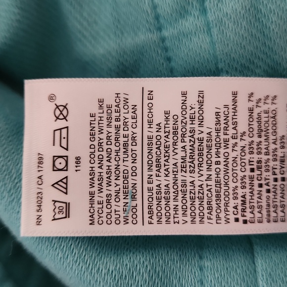 Athleta Farallon Short NWOT Size M - Picture 7 of 9